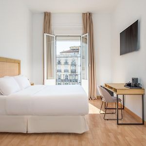 Luthia Puerta Del Sol